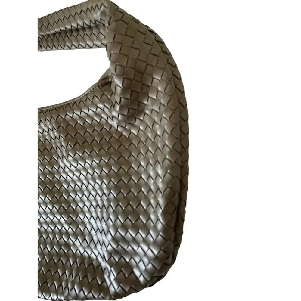 Melie Bianco Woven Hobo Bag in Gray